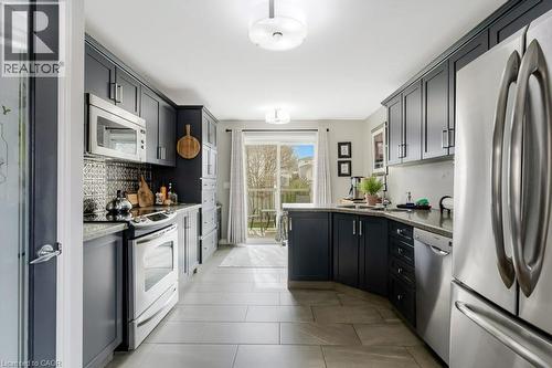 56 Dawn Crescent, Cambridge, ON - Indoor Photo Showing Kitchen With Upgraded Kitchen