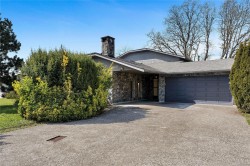 4188 Kincaid St Saanich, BC V8X 4N8