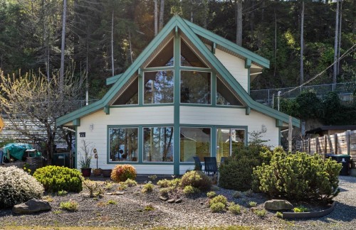 471 Windslow Rd, Comox, BC 