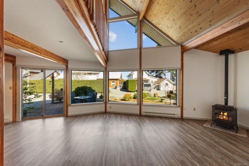 471 Windslow Rd, Comox, BC 