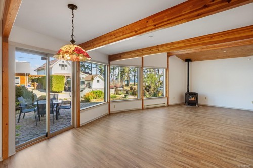 471 Windslow Rd, Comox, BC 