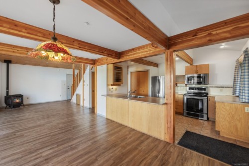 471 Windslow Rd, Comox, BC 