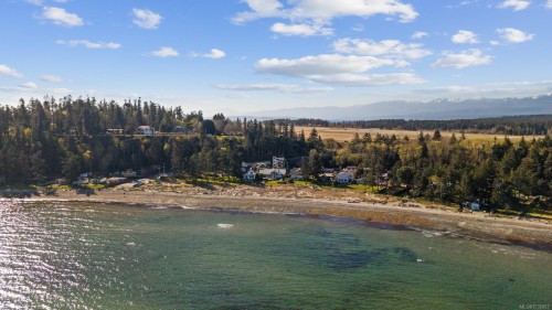 471 Windslow Rd, Comox, BC 