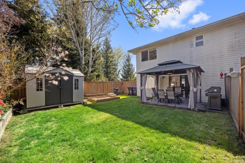 B-2425 1St St, Courtenay, BC - Outdoor With Deck Patio Veranda
