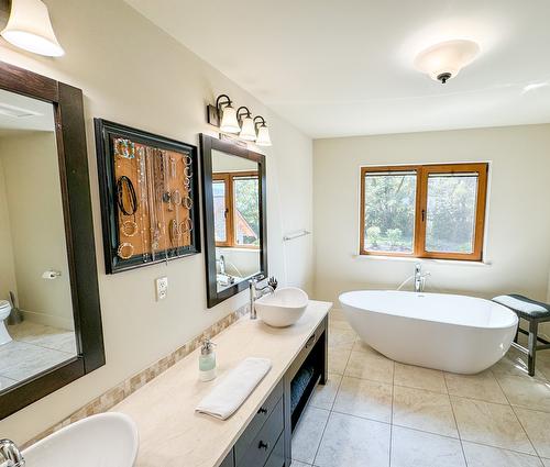 3175 Valleyview Road, Penticton, BC 