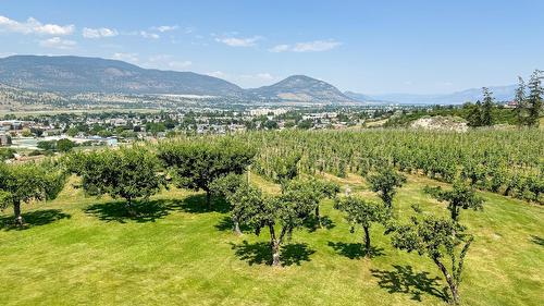 3175 Valleyview Road, Penticton, BC 
