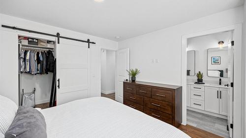 38-12075 Oceola Road, Lake Country, BC - Indoor Photo Showing Bedroom