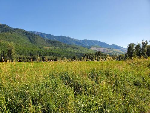 7015 Stubbs Road, Hosmer, BC 