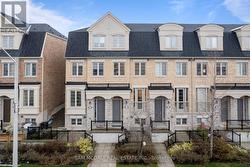 61 EDWARD HORTON CRESCENT  Toronto, ON M8Z 0E7