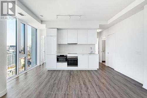 2502 - 158 Front Street E, Toronto, ON - Indoor Photo Showing Kitchen