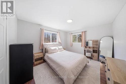 28 Black Road, Seguin, ON - Indoor Photo Showing Bedroom