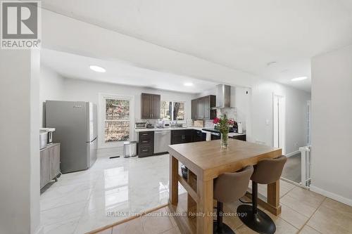 28 Black Road, Seguin, ON - Indoor