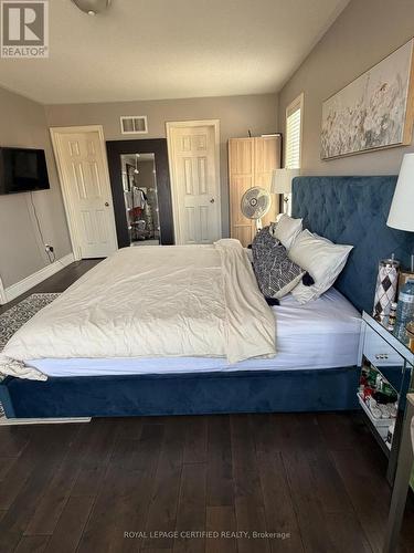 5890 Tampico Way, Mississauga, ON - Indoor Photo Showing Bedroom