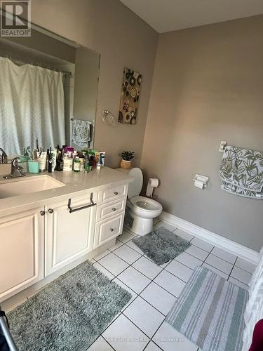 5890 Tampico Way, Mississauga, ON - Indoor Photo Showing Bathroom