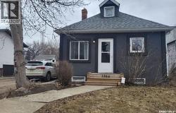 1066 5th AVENUE NE Moose Jaw, SK S6H 1K8