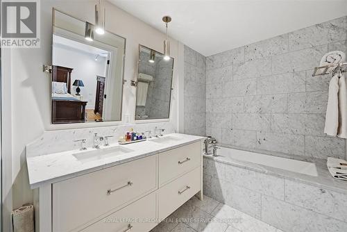 1501 - 2060 Lakeshore Road, Burlington, ON - Indoor Photo Showing Bathroom
