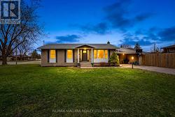 38 ACADIA CRESCENT St. Catharines (Secord Woods), ON L2P 1H8