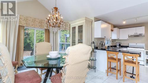 20 Grant Avenue, Tiny, ON - Indoor Photo Showing Dining Room
