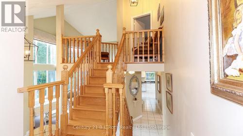 20 Grant Avenue, Tiny, ON - Indoor Photo Showing Other Room