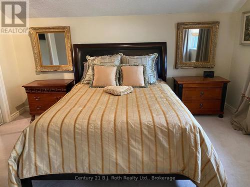 20 Grant Avenue, Tiny, ON - Indoor Photo Showing Bedroom