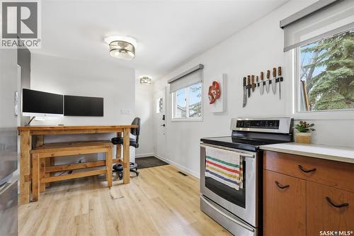 305 Montreal Avenue N, Saskatoon, SK - Indoor