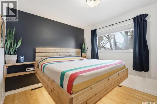 305 Montreal Avenue N, Saskatoon, SK - Indoor Photo Showing Bedroom