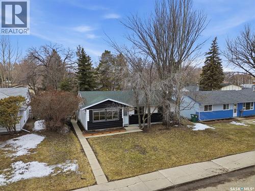305 Montreal Avenue N, Saskatoon, SK - Outdoor