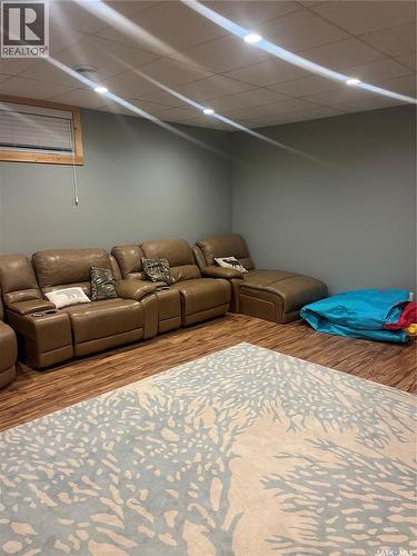 105 Francis Street, Francis, SK - Indoor