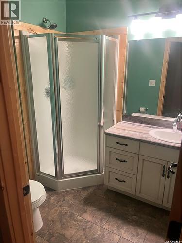 105 Francis Street, Francis, SK - Indoor Photo Showing Bathroom