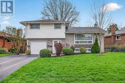 210 COLUMBIA DRIVE  Hamilton, ON L9C 3Y6