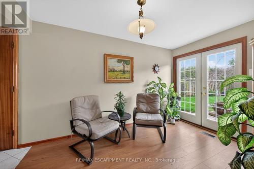 210 Columbia Drive, Hamilton, ON - Indoor Photo Showing Other Room