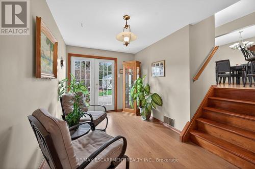 210 Columbia Drive, Hamilton, ON - Indoor Photo Showing Other Room