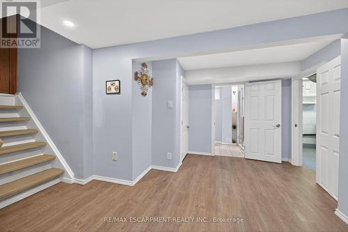 210 Columbia Drive, Hamilton, ON - Indoor Photo Showing Other Room