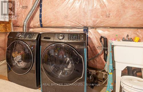 60 Morrison Drive, Hamilton, ON - Indoor Photo Showing Laundry Room