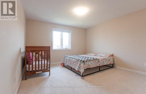 60 Morrison Drive, Hamilton, ON - Indoor Photo Showing Bedroom