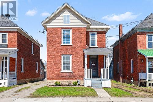 88 RUSSELL STREET E  Smiths Falls, ON K7A 1G7