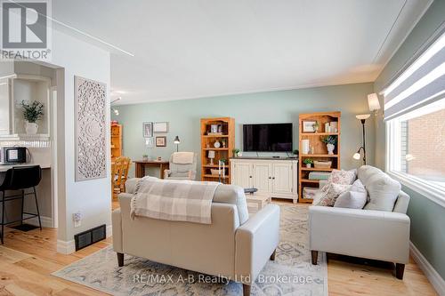 19 Linton Place, Kitchener, ON 