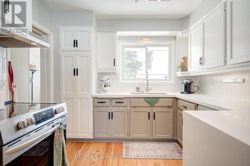 19 Linton Place, Kitchener, ON 