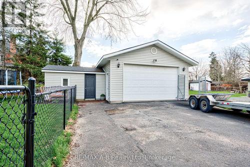 19 Linton Place, Kitchener, ON 