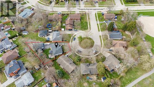 19 Linton Place, Kitchener, ON 