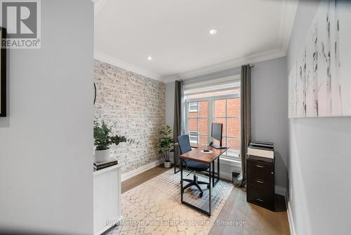 36 Mississauga Road N, Mississauga, ON - Indoor