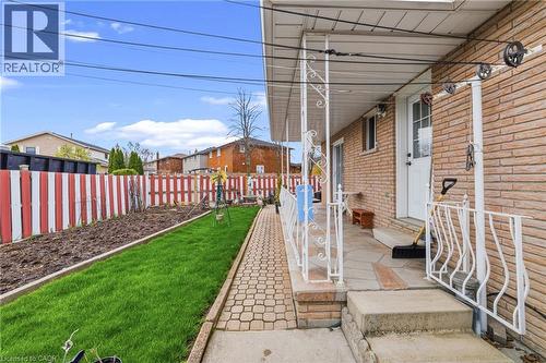 546 Dicenzo Drive, Hamilton, ON - Outdoor