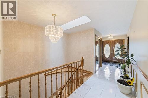 546 Dicenzo Drive, Hamilton, ON - Indoor Photo Showing Other Room