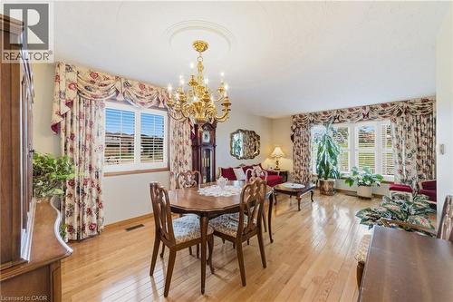 546 Dicenzo Drive, Hamilton, ON - Indoor Photo Showing Dining Room