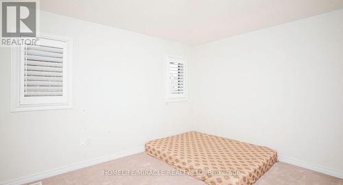 978 Barton Way, Innisfil, ON - Indoor Photo Showing Bedroom