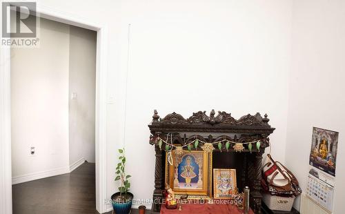 978 Barton Way, Innisfil, ON - Indoor Photo Showing Other Room