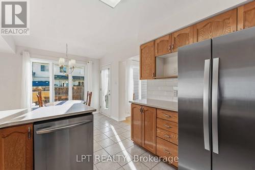 49 Pennard Way, Ottawa, ON - Indoor Photo Showing Kitchen