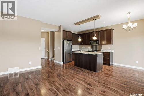 111 115 Shepherd Crescent, Saskatoon, SK - Indoor Photo Showing Kitchen