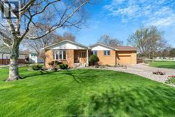 273 COUNTY RD 31 Lakeshore, ON N8L 1L3