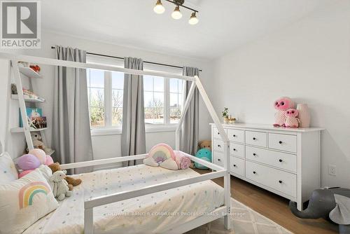 128 Canada Street, Hamilton, ON - Indoor Photo Showing Bedroom